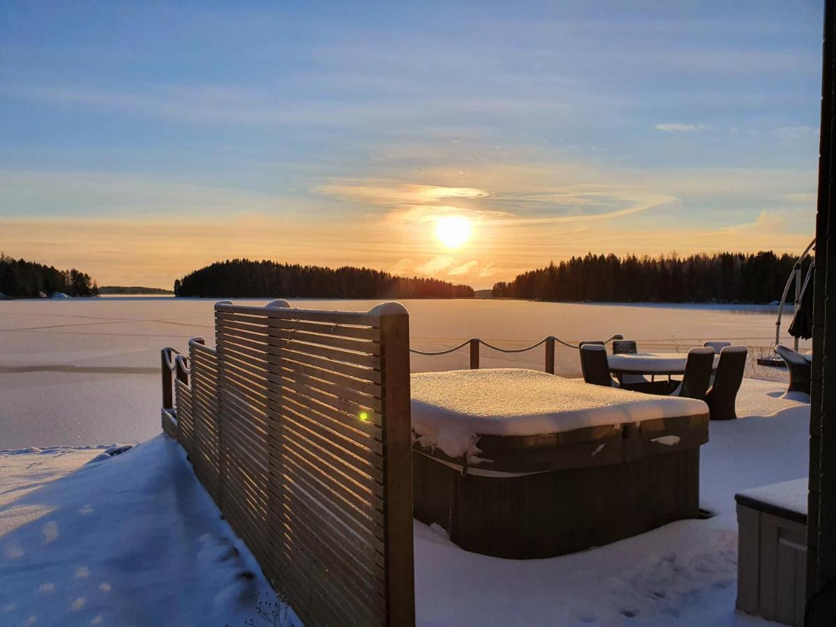 Stunning Log Cabin 45M2 On The Shore Of Kallavesi. กัวปิโอ ภายนอก รูปภาพ