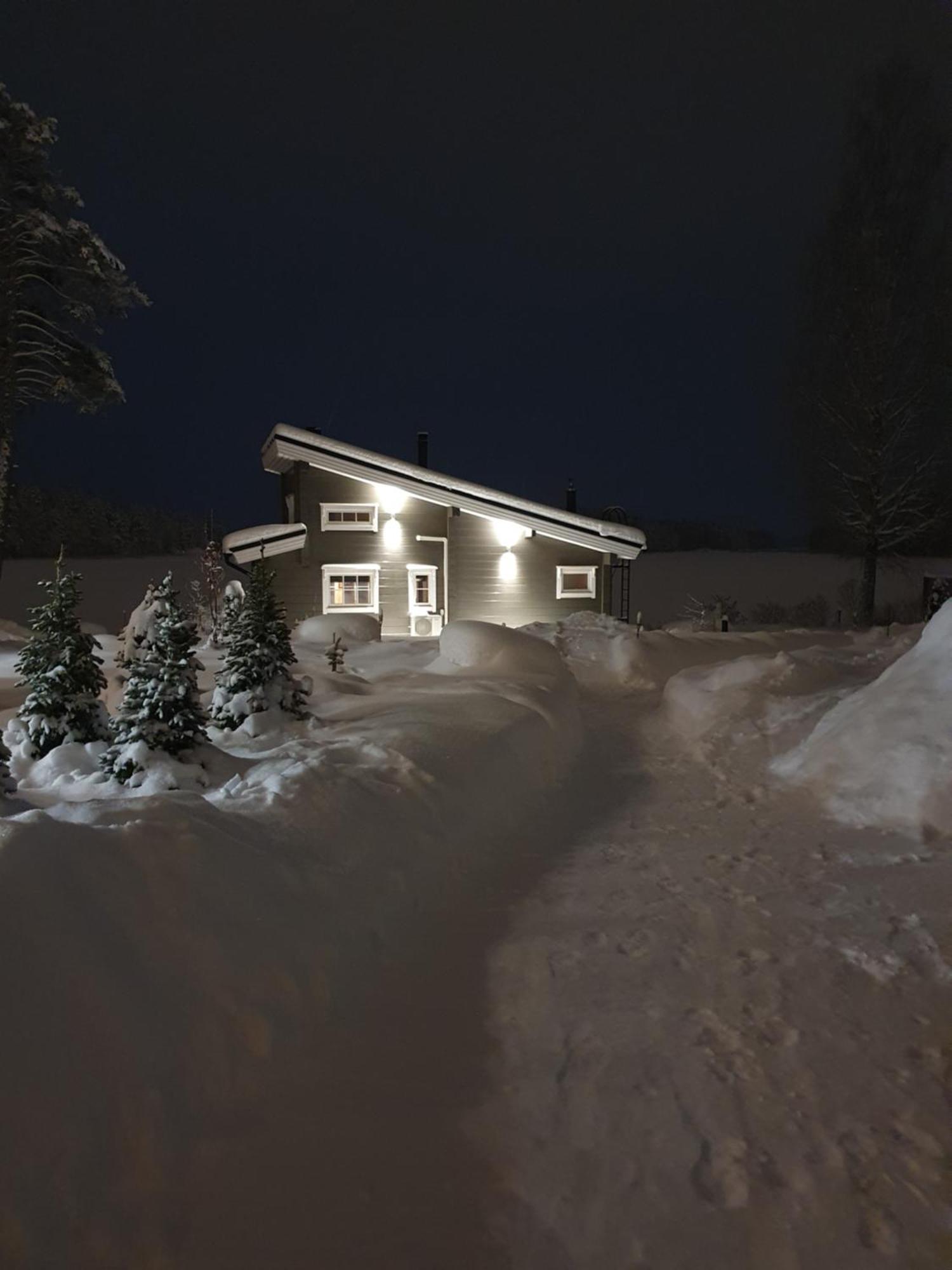 Stunning Log Cabin 45M2 On The Shore Of Kallavesi. กัวปิโอ ภายนอก รูปภาพ