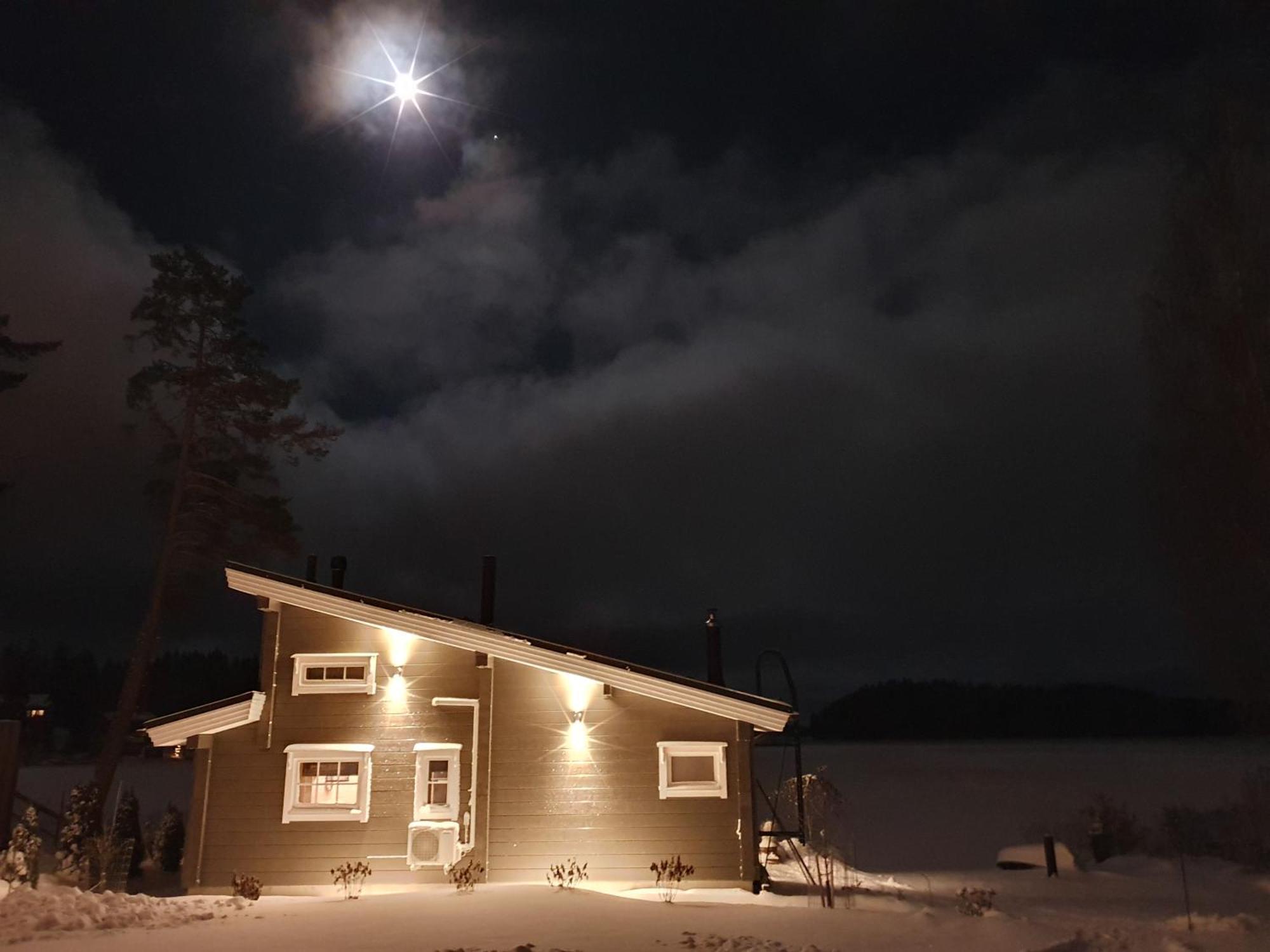 Stunning Log Cabin 45M2 On The Shore Of Kallavesi. กัวปิโอ ภายนอก รูปภาพ